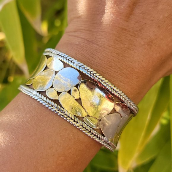Beautiful 925 sterling silver chunky pebble gold vermeil rope border bracelet
